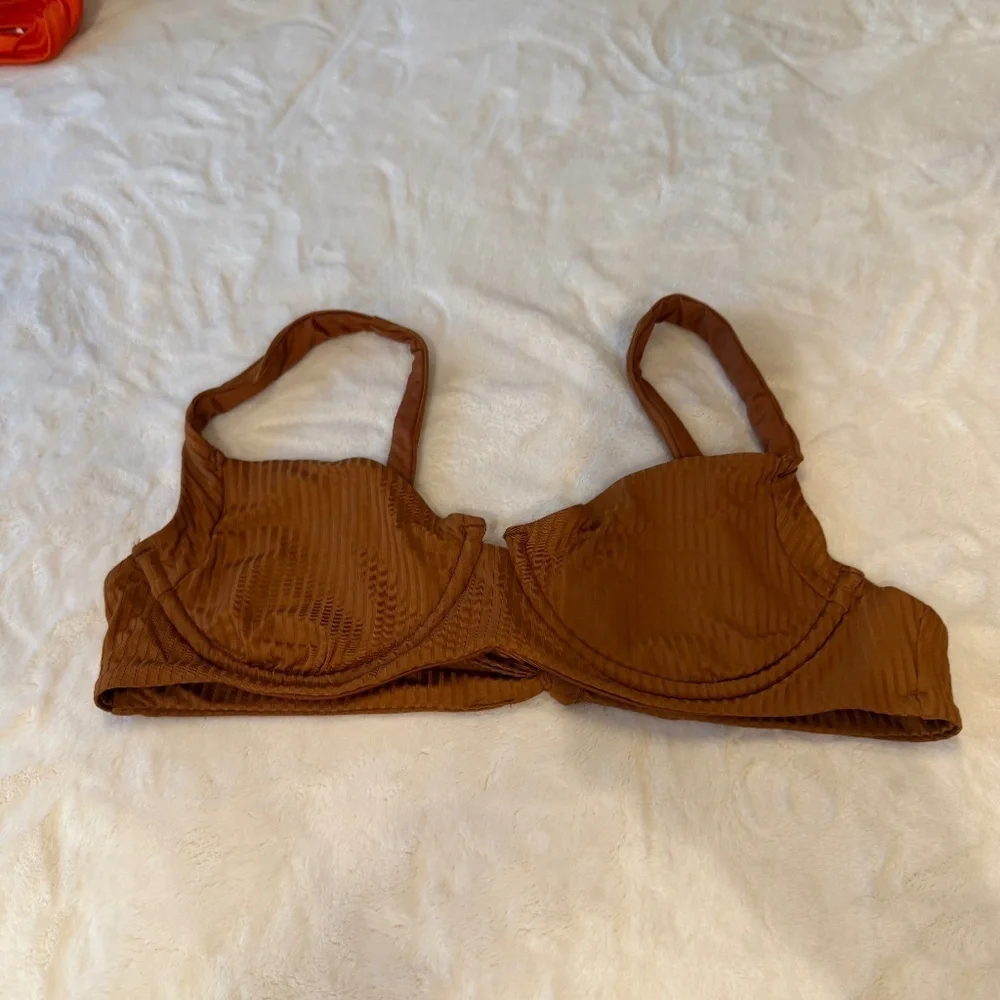 New! Vitamin A Chai Brown Eco Ribbed Fabric Demi Madori 31028 - Picture 3 of 10
